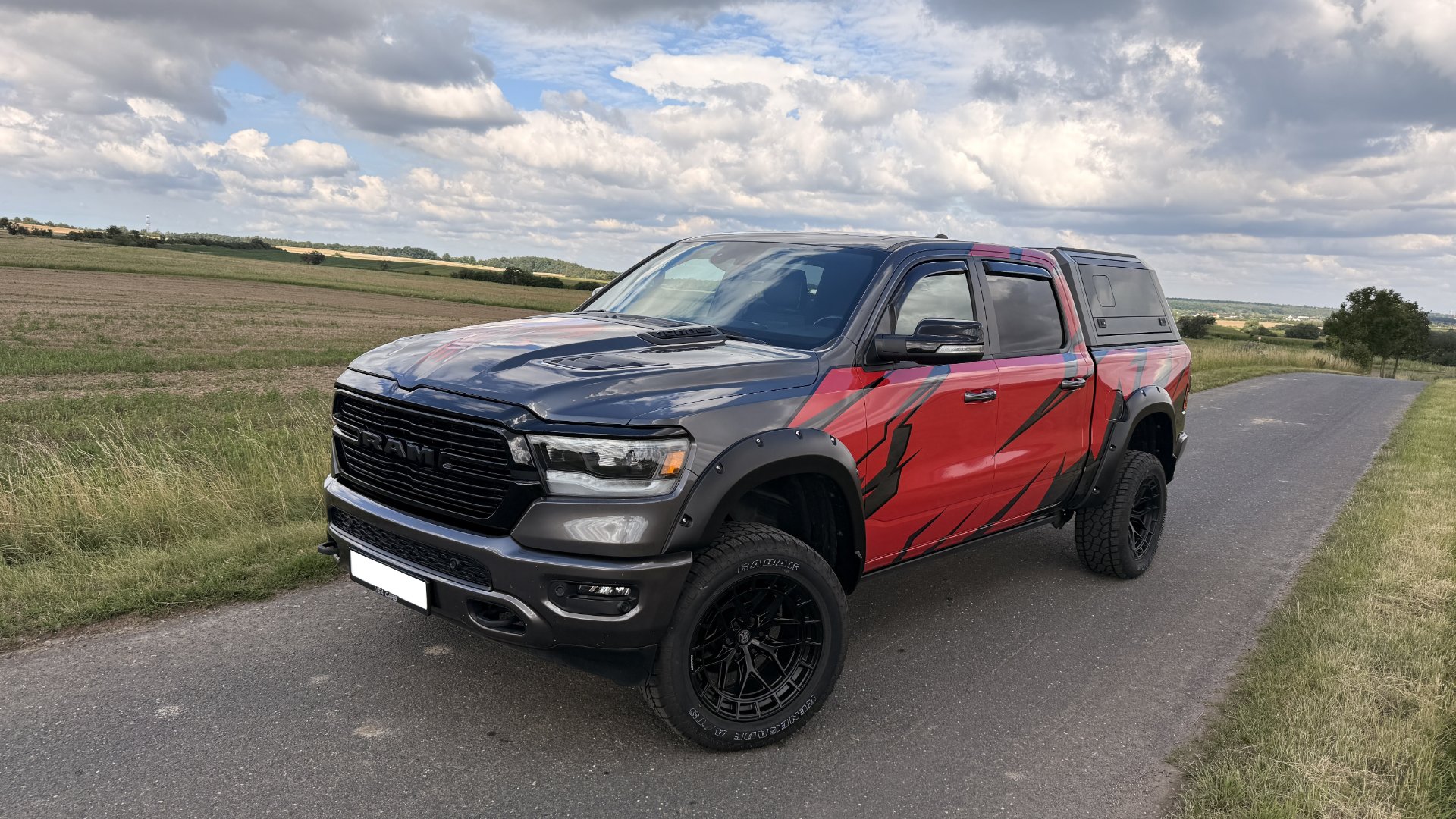 Dodge RAM 1500 5.7i V8 295kW