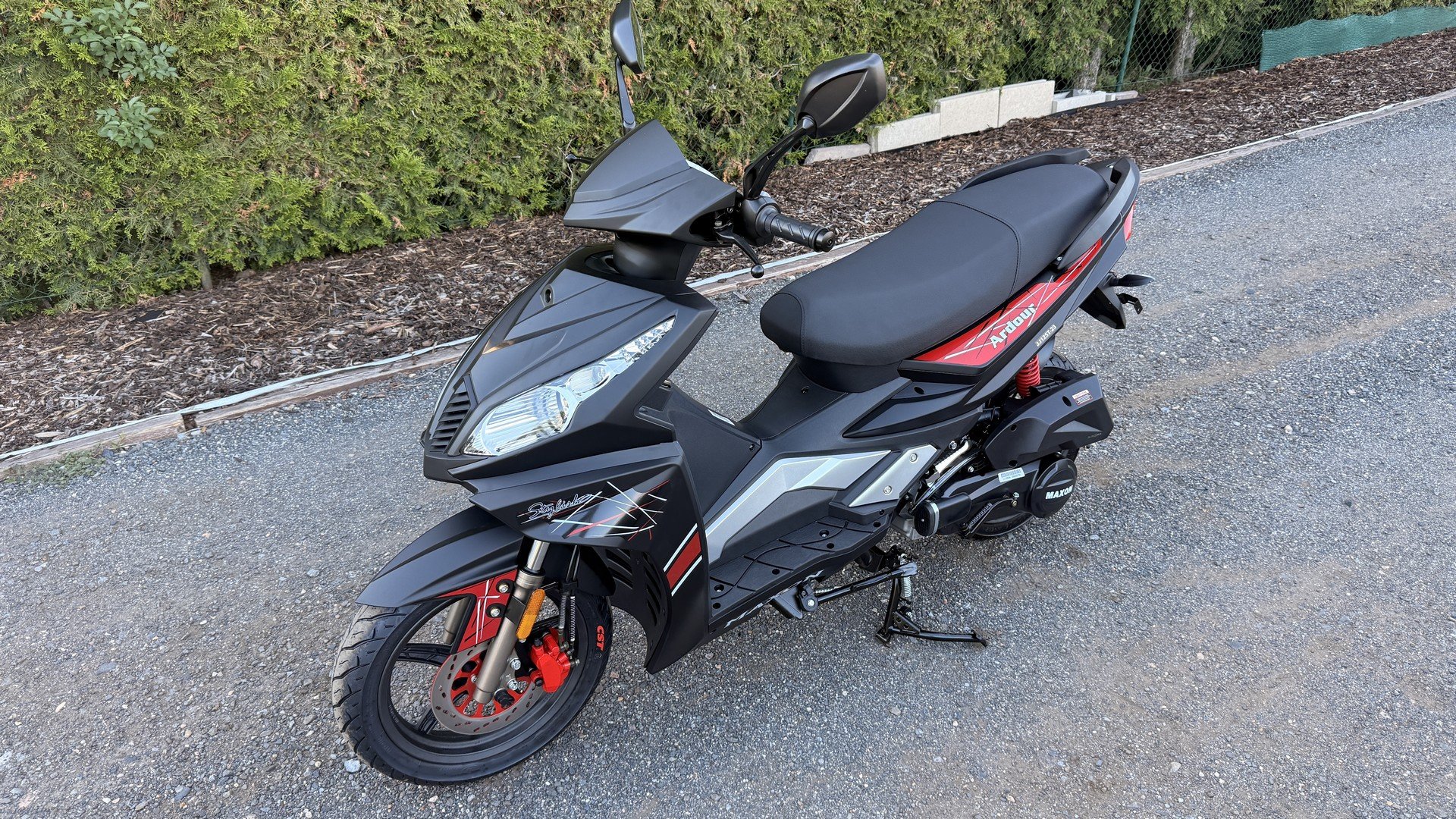 Skútr MAXON ARDOUR 125ccm BLACK