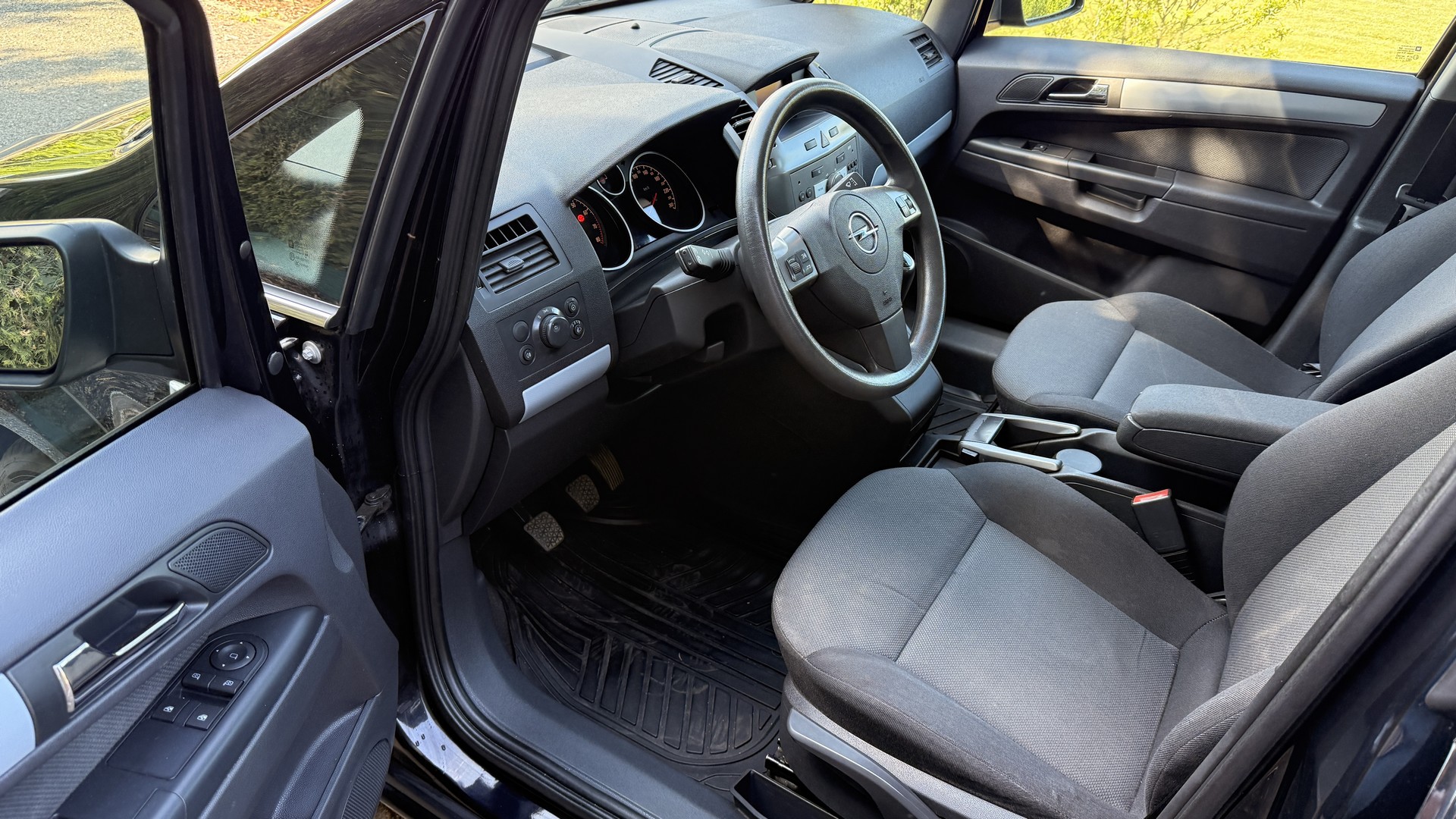 Opel Zafira 1.6i 77kW