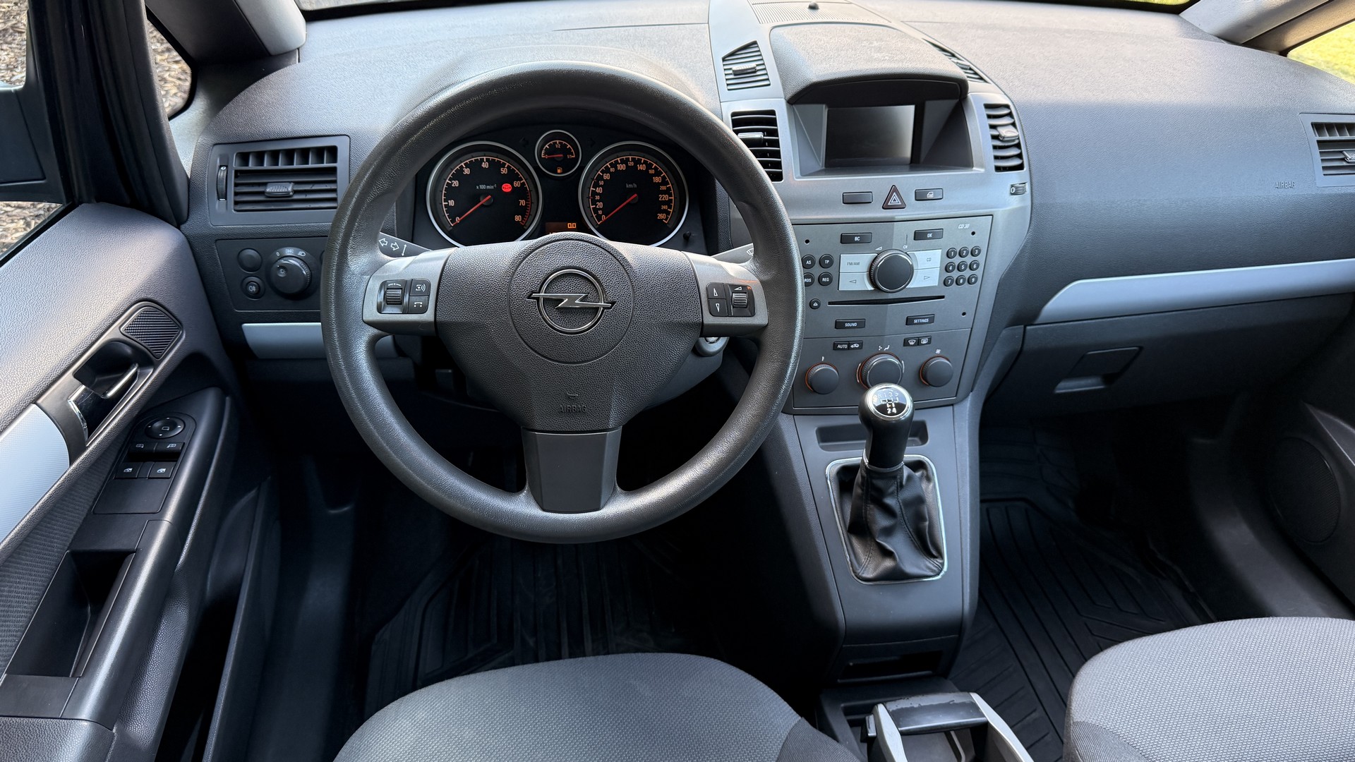 Opel Zafira 1.6i 77kW
