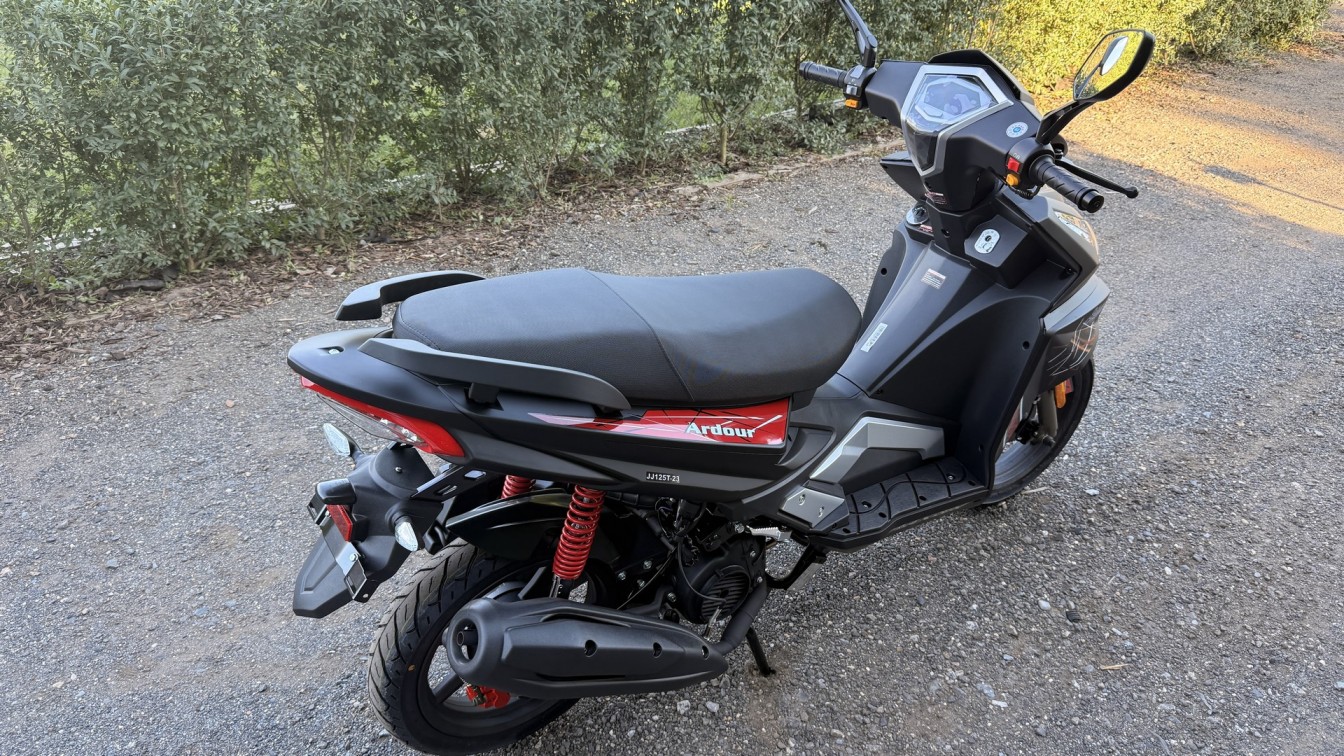 Skútr MAXON ARDOUR 125ccm BLACK
