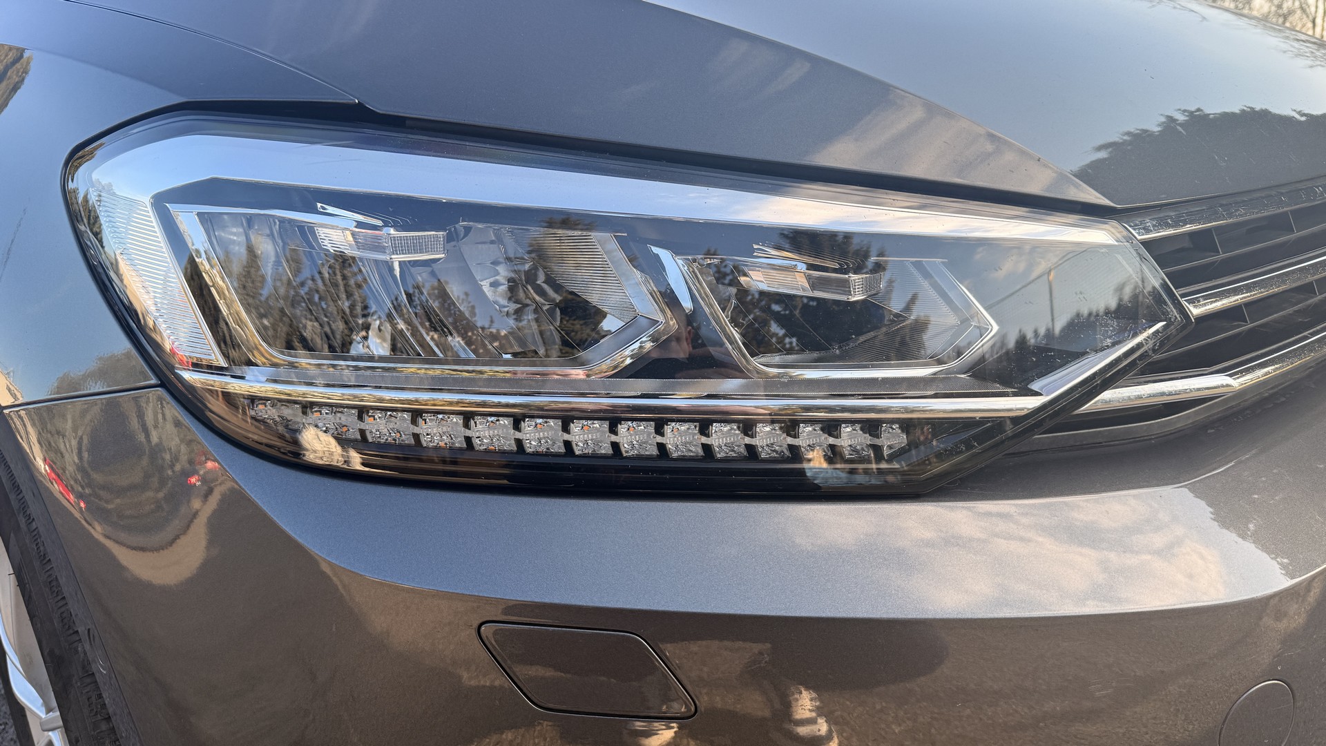 VW Touran 2.0TDI 140kW Highline – 7 míst